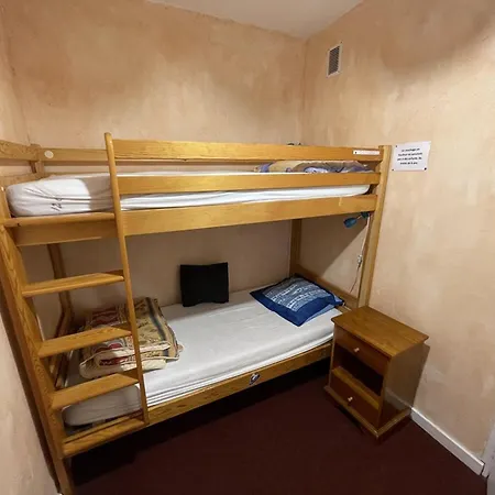 T2 Près Des Pistes Avec équipement Bébé, Casier à Skis, Animaux Non Admis - Fr-1-787-68 Appartement Laveissière